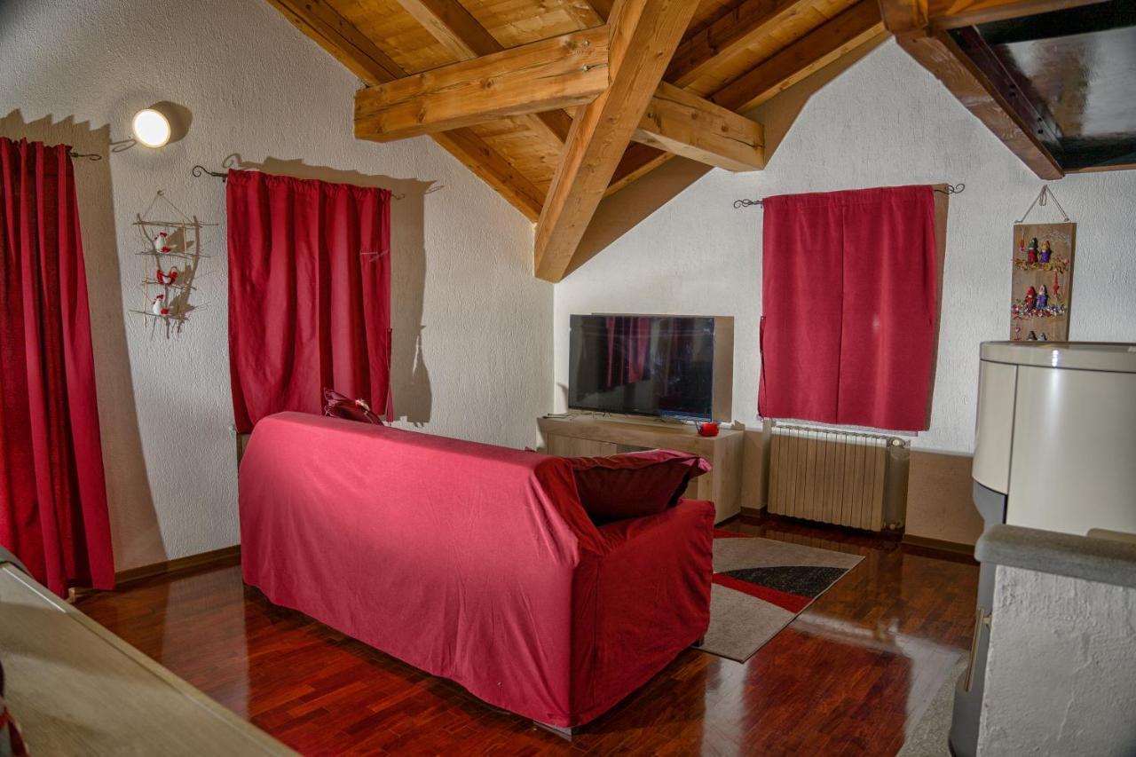 Agriturismo B&B Chevres A Cheval Charvensod ภายนอก รูปภาพ