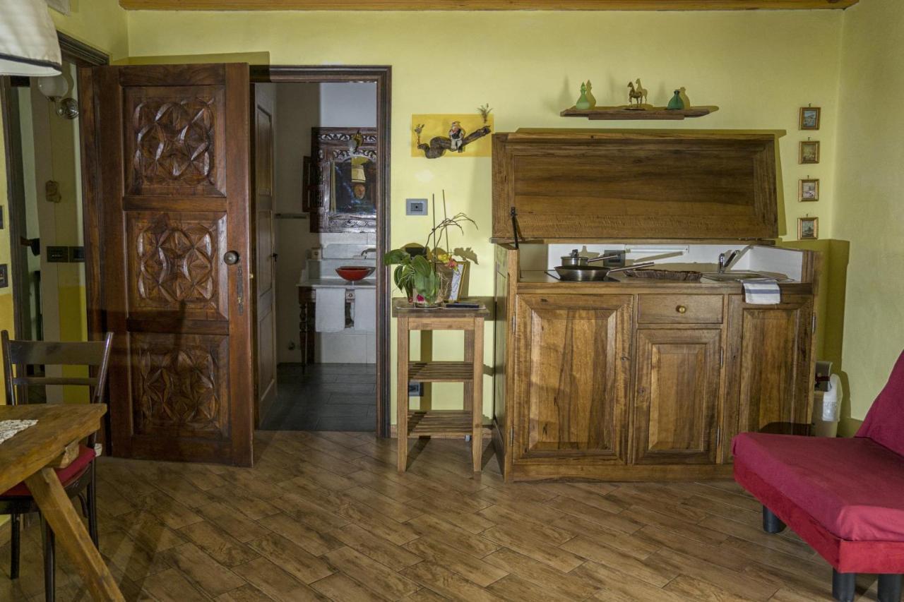 Agriturismo B&B Chevres A Cheval Charvensod ภายนอก รูปภาพ