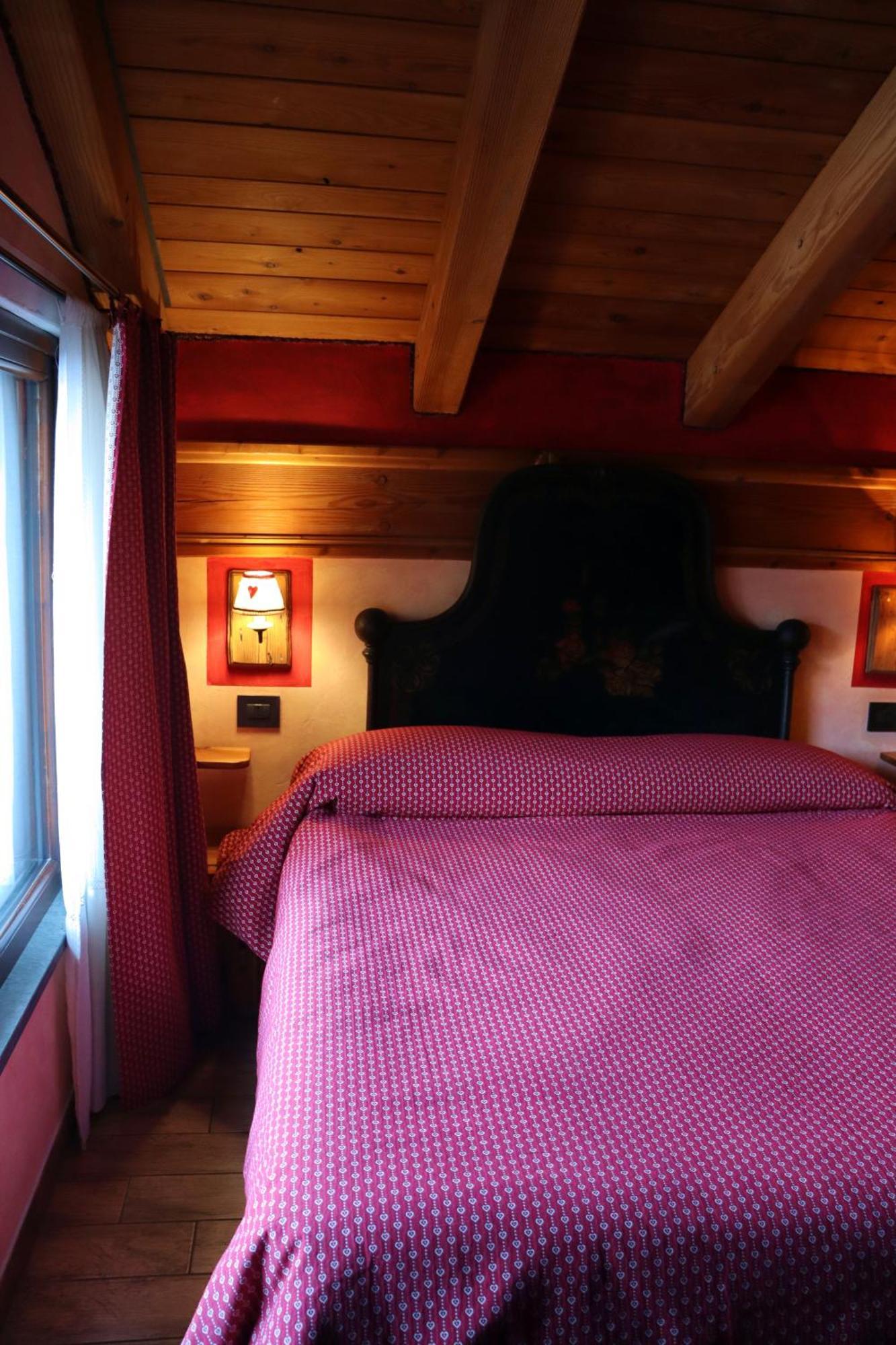 Agriturismo B&B Chevres A Cheval Charvensod ภายนอก รูปภาพ