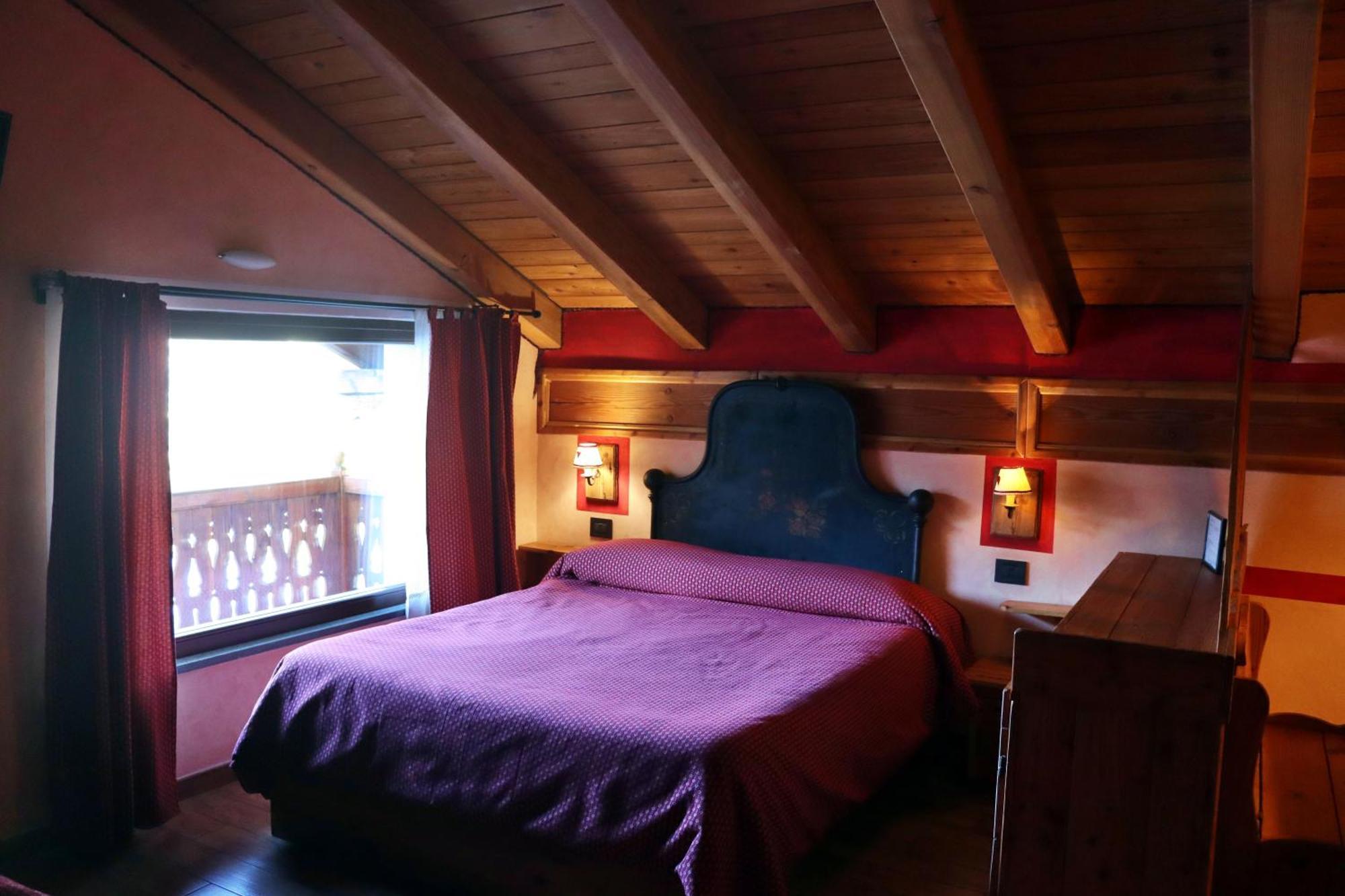 Agriturismo B&B Chevres A Cheval Charvensod ภายนอก รูปภาพ