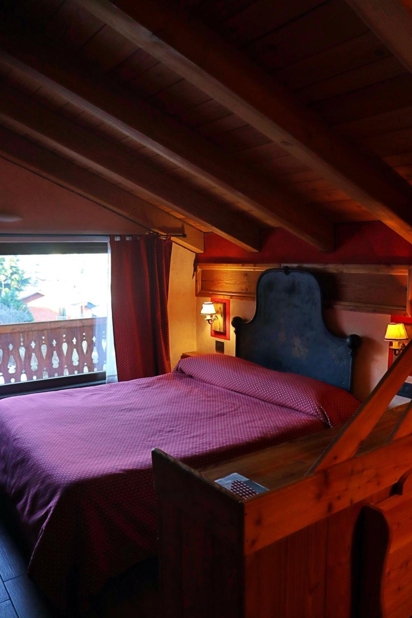 Agriturismo B&B Chevres A Cheval Charvensod ภายนอก รูปภาพ