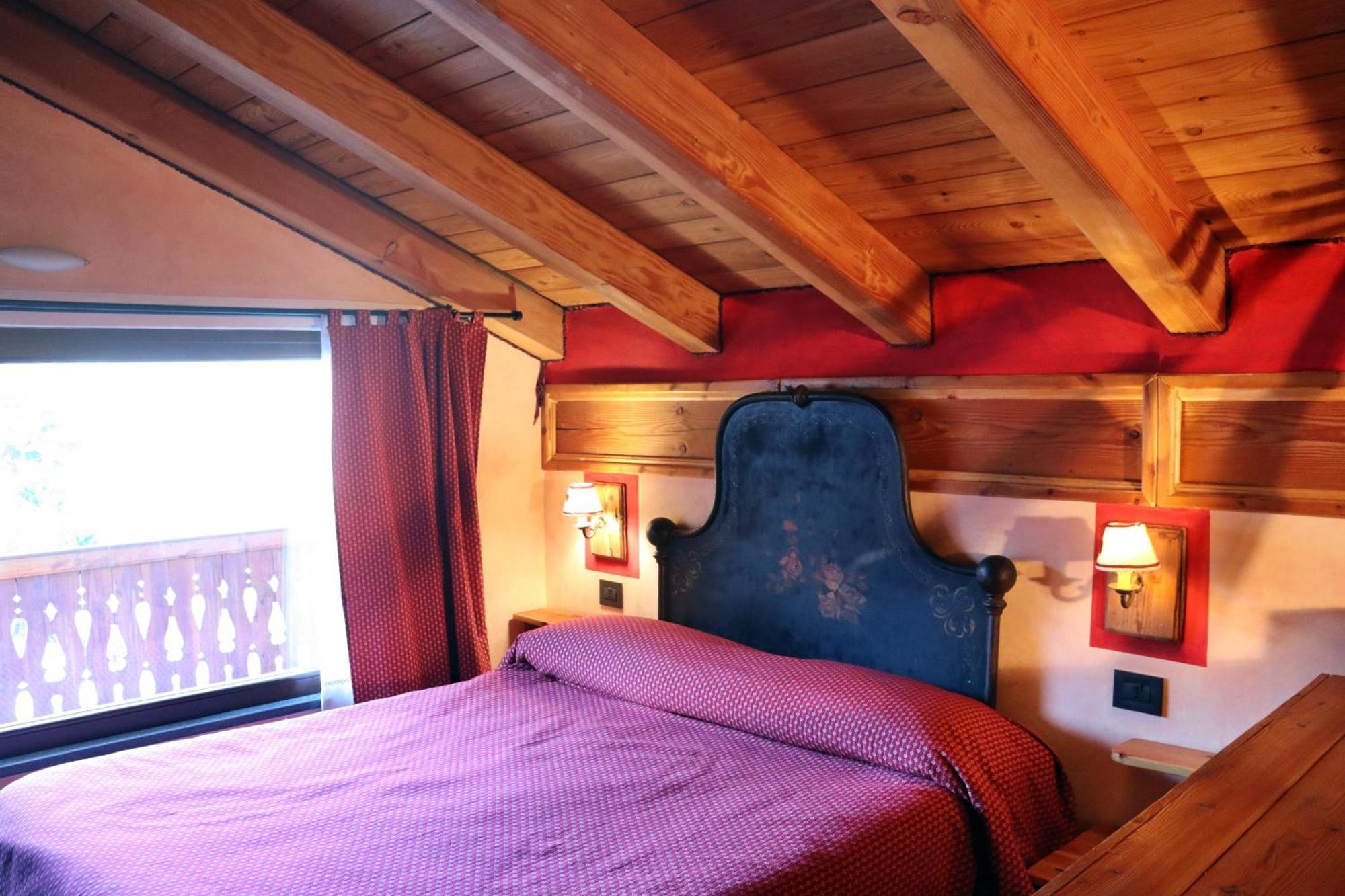 Agriturismo B&B Chevres A Cheval Charvensod ภายนอก รูปภาพ
