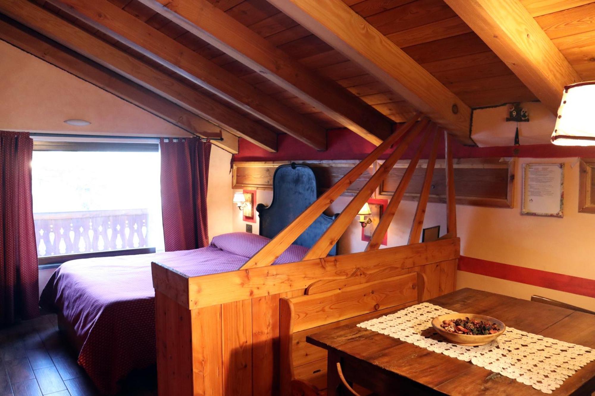 Agriturismo B&B Chevres A Cheval Charvensod ภายนอก รูปภาพ