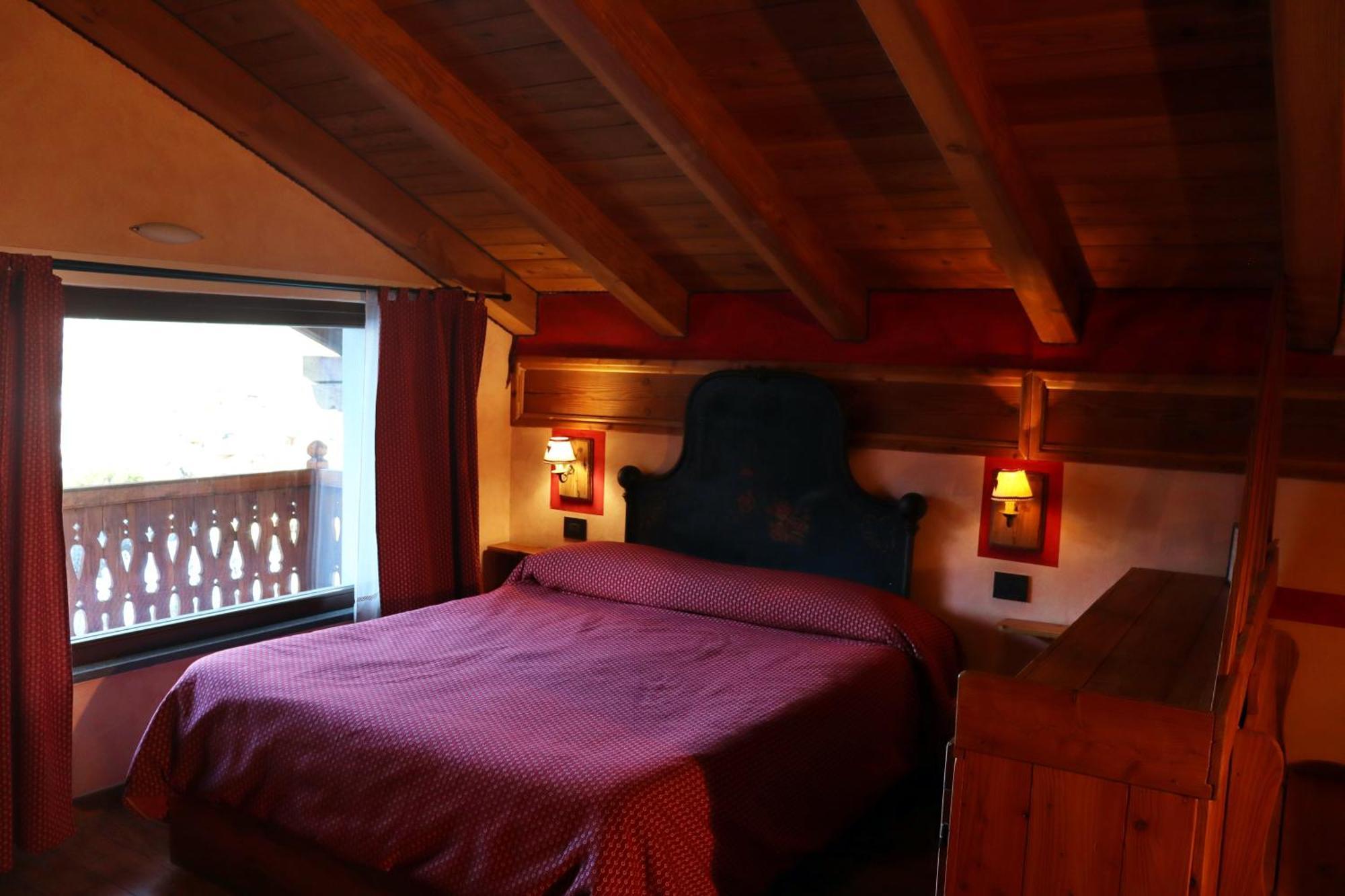 Agriturismo B&B Chevres A Cheval Charvensod ภายนอก รูปภาพ