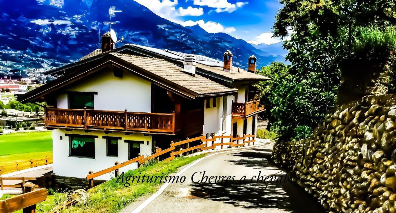 Agriturismo B&B Chevres A Cheval Charvensod ภายนอก รูปภาพ